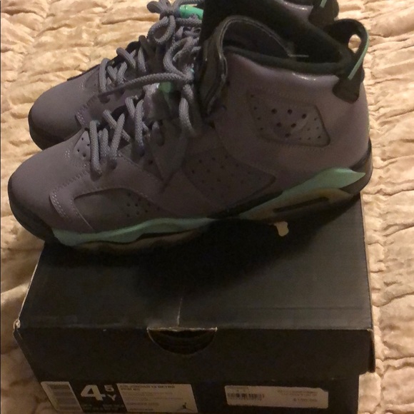 Jordan’s - Picture 2 of 3